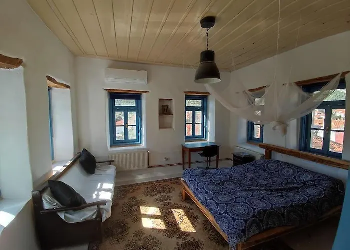 別荘 Large And Comfortable House At Leonidio's Sunny Side